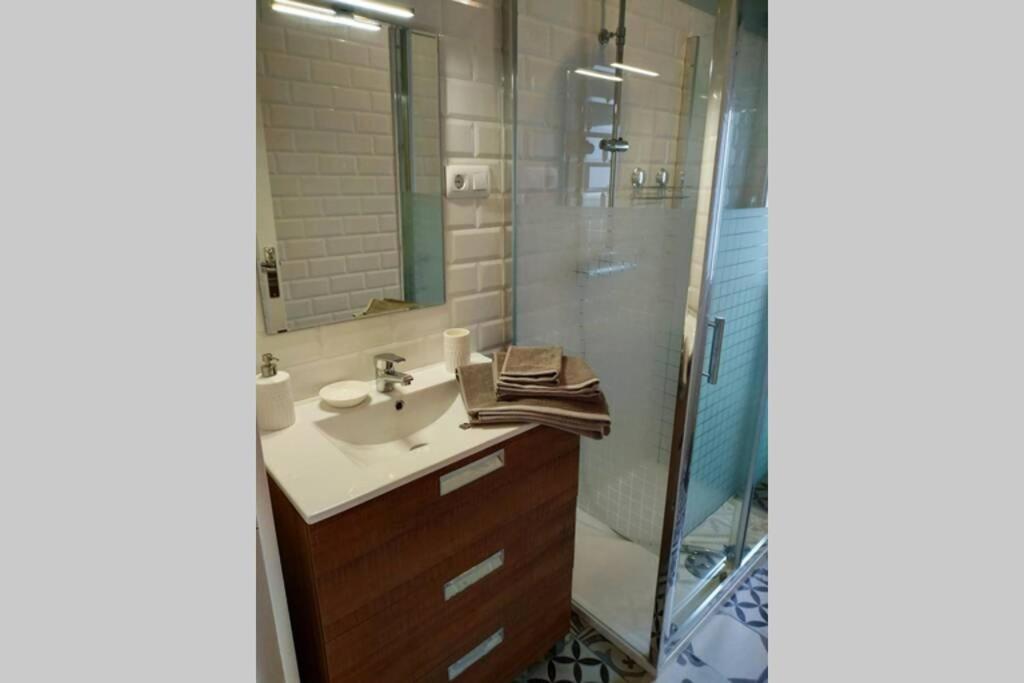 El Apartamento De Marta La Coruña Esterno foto